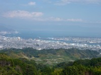 アッパーラウンジから見た清水港と三保半島、お天気が良いと富士山もくっきり